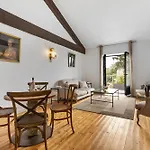 Apartahotel Chateau Hermitage De Combas Servian