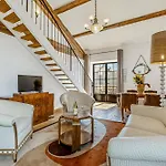 Chateau Hermitage De Combas Aparthotel 4*
