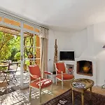Chateau Hermitage De Combas Apartahotel Servian