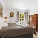 Chateau Hermitage De Combas Apartahotel