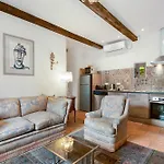 Apartahotel Chateau Hermitage De Combas 4*