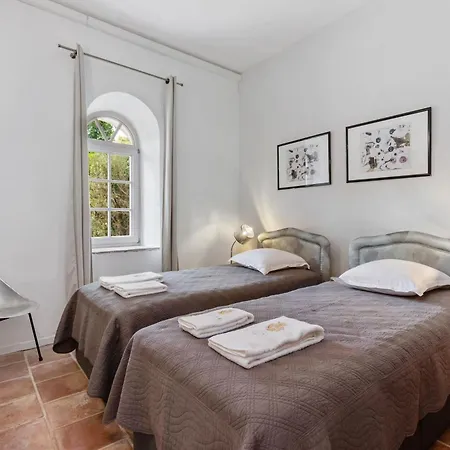 Chateau Hermitage De Combas شقة فندقية 4*