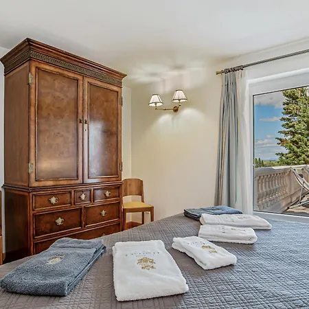 Chateau Hermitage De Combas Apartmanhotel 4*