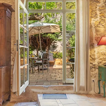 Aparthotel Chateau Hermitage De Combas Servian