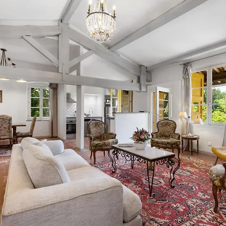 Chateau Hermitage De Combas