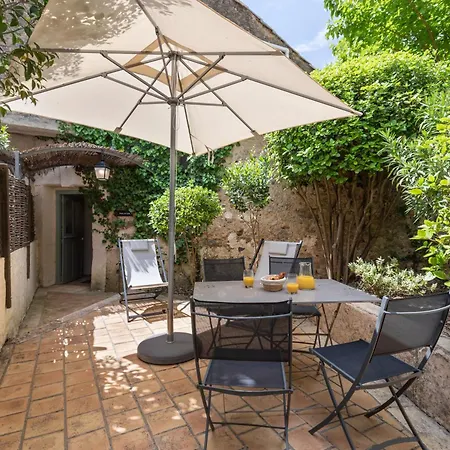 Chateau Hermitage De Combas Aparthotel Servian