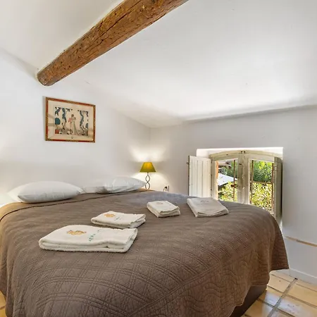 Chateau Hermitage De Combas Aparthotel