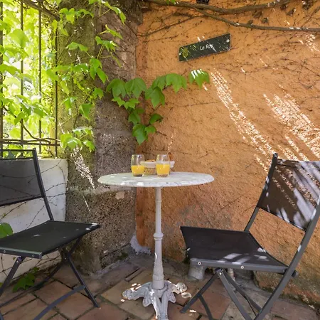 Chateau Hermitage De Combas