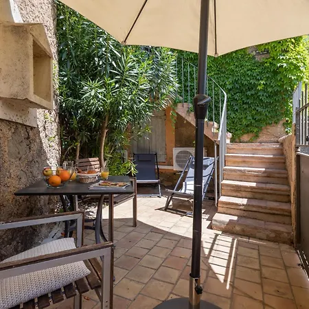 Aparthotel Chateau Hermitage De Combas