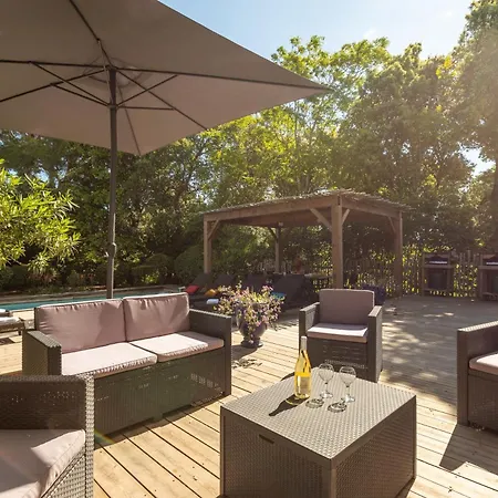 Aparthotel Chateau Hermitage De Combas Servian