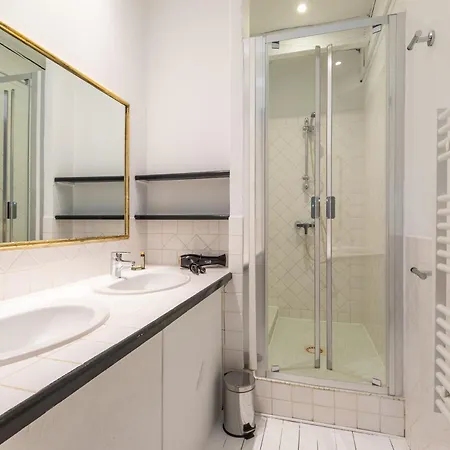 Chateau Hermitage De Combas 4* Servian