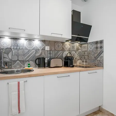 Chateau Hermitage De Combas