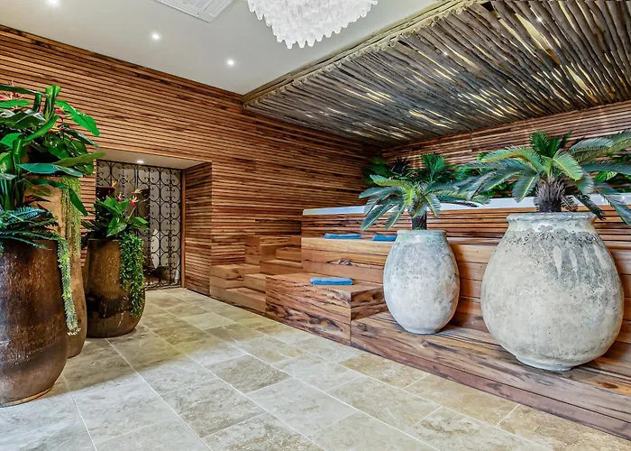 Chateau Hermitage De Combas