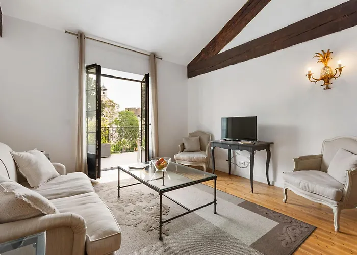 Lägenhetshotell Chateau Hermitage De Combas