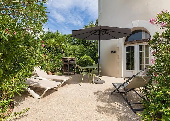 Lägenhetshotell Chateau Hermitage De Combas 4*