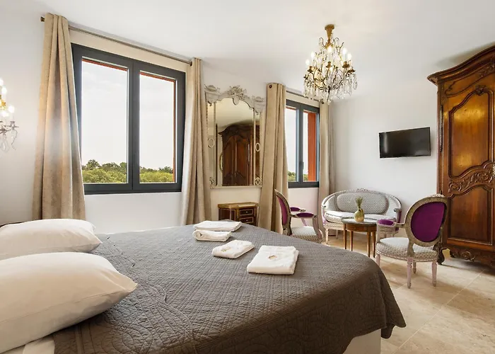 Lägenhetshotell Chateau Hermitage De Combas 4*