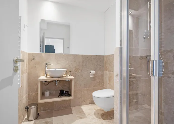 Chateau Hermitage De Combas 4*